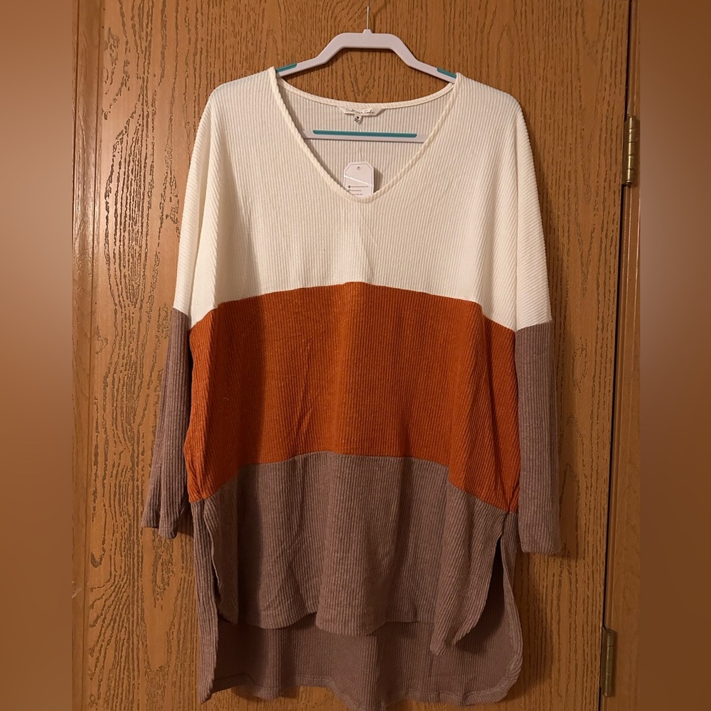 Culture Club Colorblock  oversized V-Neck Tunic- Med- NWT